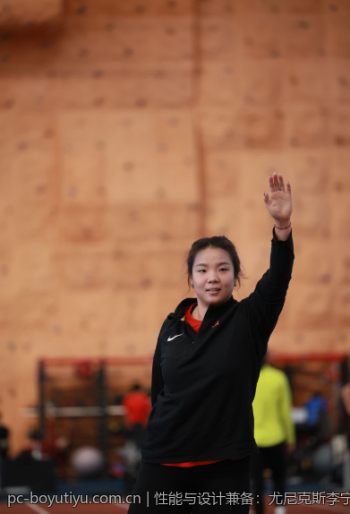 性能与设计兼备：尤尼克斯李宁2026羽毛球拍新品系列
